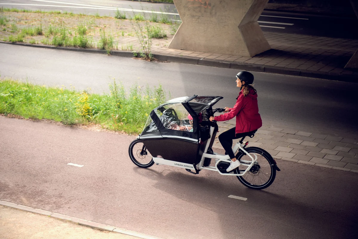 Lådcykel i stadsmiljö
